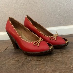 Børn heels red brand new